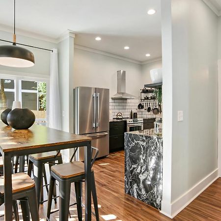 Sun Lit Modern Home With Good Vibes And Lots Of Coffee - Designedbydom Atlanta Luaran gambar