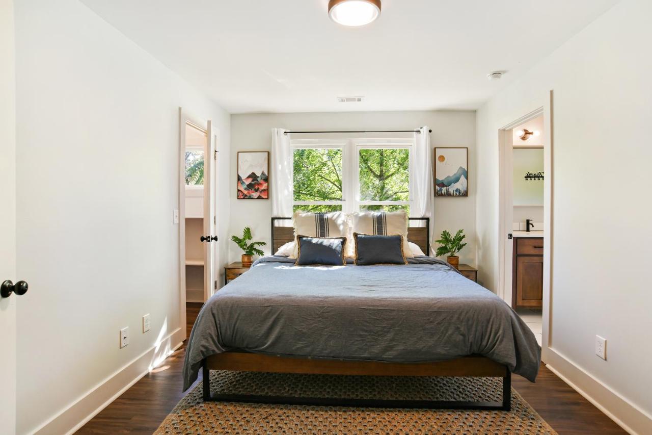 Sun Lit Modern Home With Good Vibes And Lots Of Coffee - Designedbydom Atlanta Luaran gambar