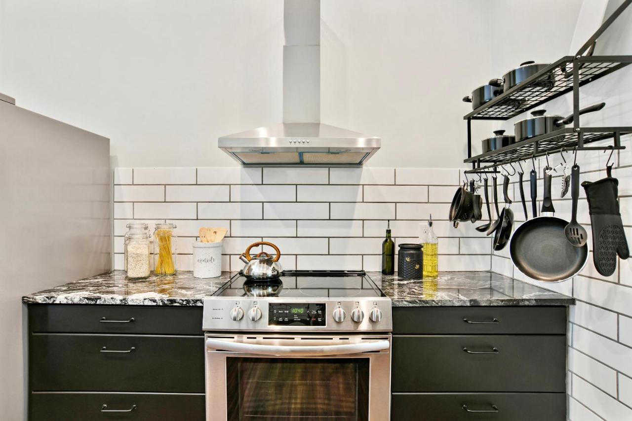 Sun Lit Modern Home With Good Vibes And Lots Of Coffee - Designedbydom Atlanta Luaran gambar