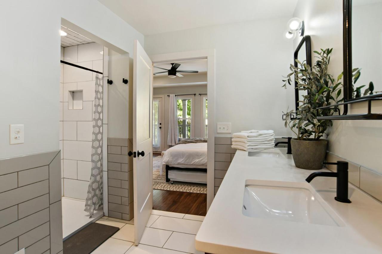 Sun Lit Modern Home With Good Vibes And Lots Of Coffee - Designedbydom Atlanta Luaran gambar