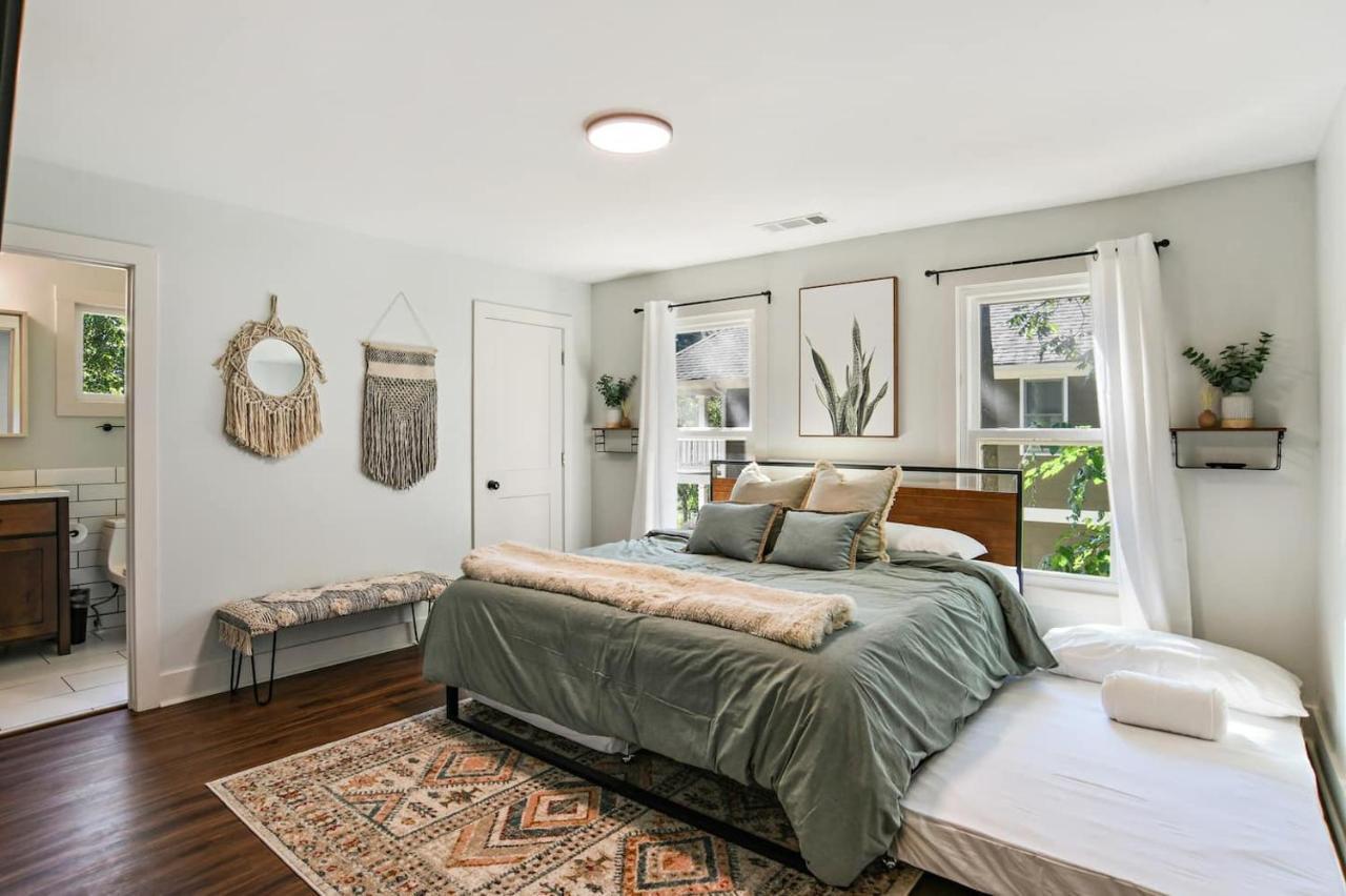 Sun Lit Modern Home With Good Vibes And Lots Of Coffee - Designedbydom Atlanta Luaran gambar